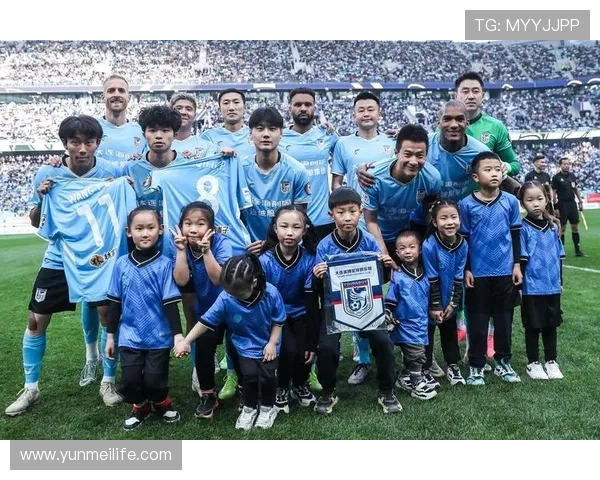 赵佳楠感谢大连球迷支持：我们拥有全世界最棒的球迷团队